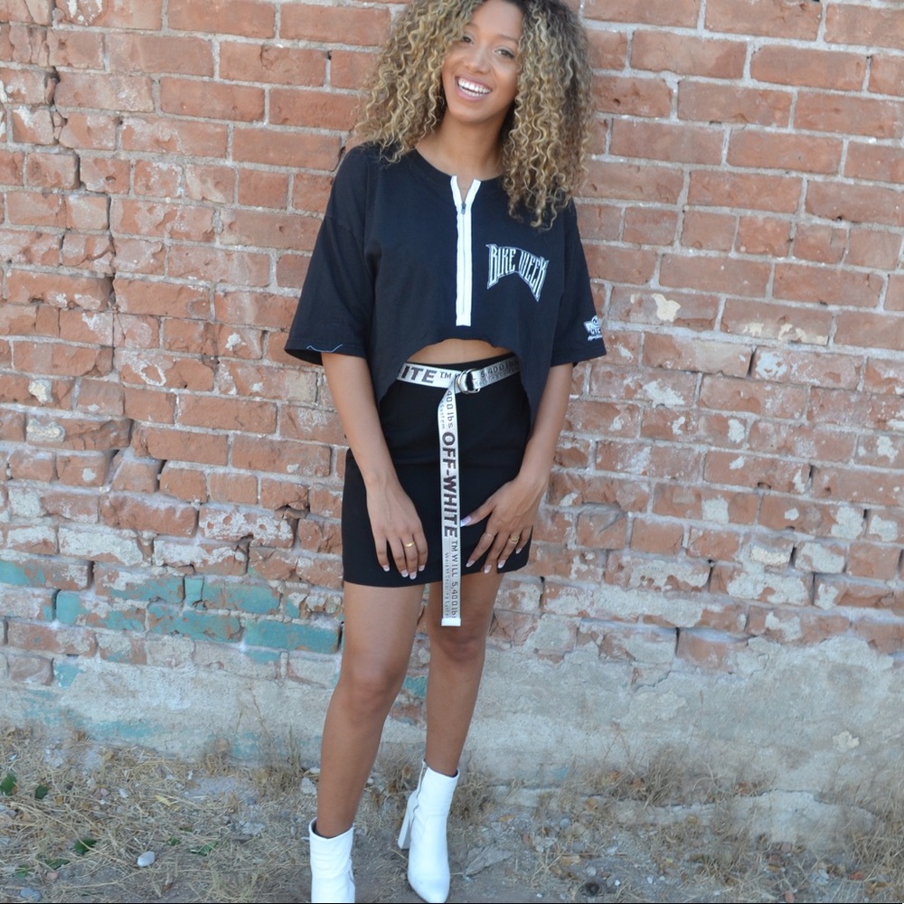 BIKE WEEK CROP TOP ZIPPER SHIRT